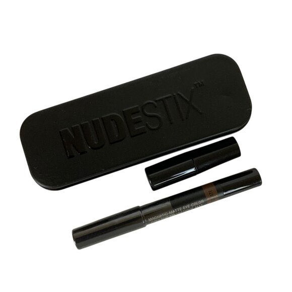 Nudestix Magnetic Matte Eye Color Pencil CHOCOLATE with Sharpener and Tin - Picture 1 of 4